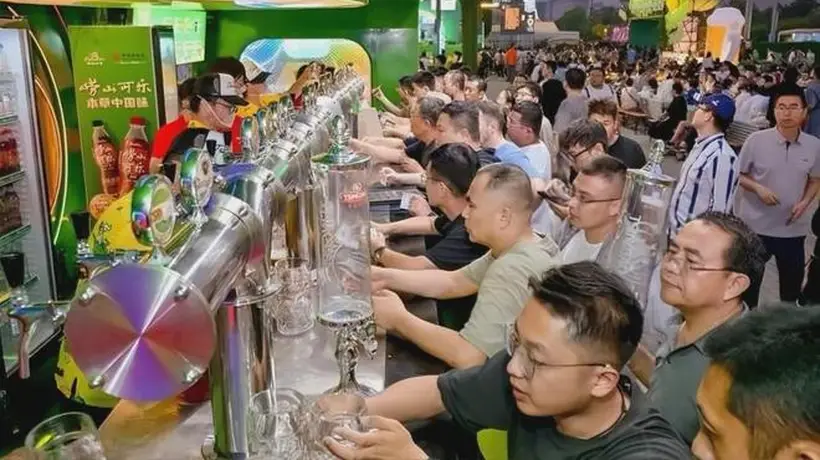 火了36年,青岛啤酒如何把一场啤酒节做成全年增长引擎