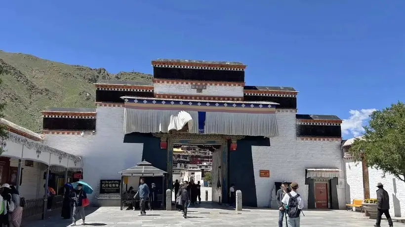 逛扎什伦布寺 感受后藏中心日喀则班禅驻锡地的古朴魅力
