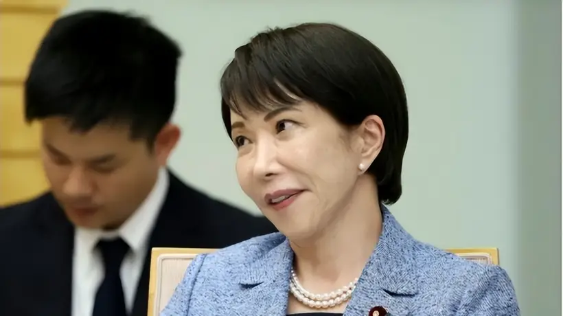 唯独中国交5倍签证费?高市不听岸田劝告,中方对日本改了称呼!