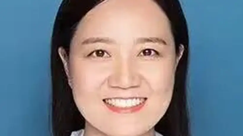 女宝宝私处出现白带,正常吗?