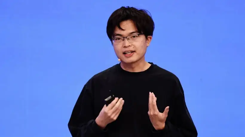 杨植麟领导研发的Kimi K3模型震惊全球,胡锡进盛赞中国年轻科学家创造力无上限