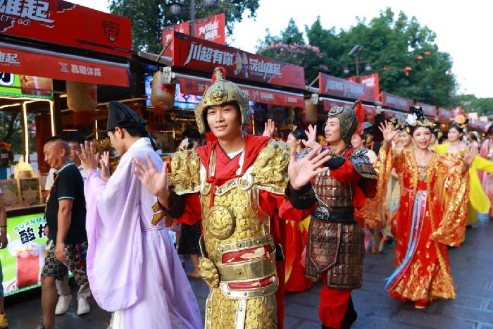 唐风雅韵汇苏稽 乐山解锁夏日夜游新体验