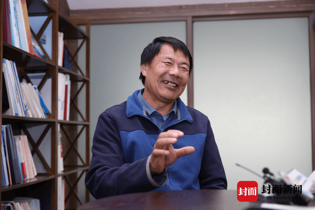 外卖骑手获鲁迅文学奖，低处飞行也能抵达人生高处 |新京报快评