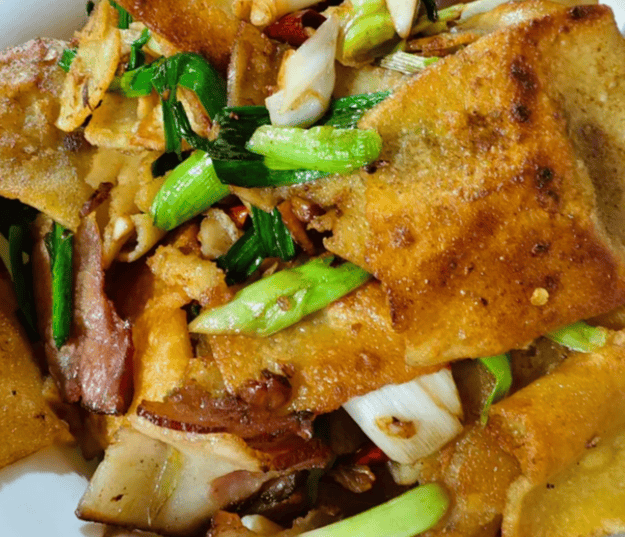 农家风味原汁原味，腊肉炒豆丝牵动异乡思乡情