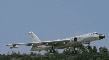 轰-6K、图-95共同飞越宫古海峡!中俄第11次战略巡航,亮剑西太平洋