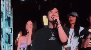 黄晓明在周杰伦演唱会夸昆凌:真羡慕周董有这么好的老婆