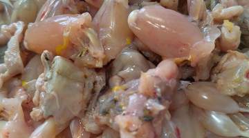 跟着吕文扬解锁蜜豆咸肉咸甜平衡小炒 逛市集选嫩豆尝手工家常鲜