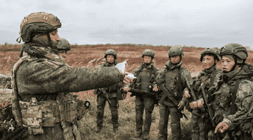 7月25日泽连斯基披露俄方需求:朝方已有兵力部署对乌边境,相关动态引多方关切