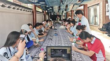 手作传古韵,友谊跨山海!中越青年共绘贵州非遗新风采