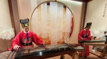 逛中轴线多元文化活态现场:正阳门城楼迎客 先农坛新展启幕 神乐署礼乐展引观众沉浸式体验