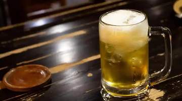 常饮啤酒的人藏着8个变化 多元活动中这杯冒泡液体正照见你的生活状态
