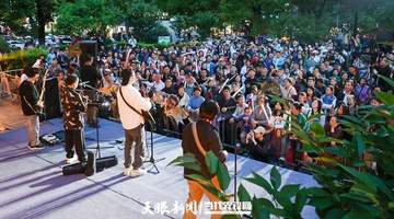 来贵州过不一样的夏天 多元业态活动多游客逛得尽兴