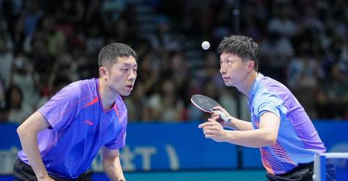 乒乓球全锦赛:马龙/许昕3-0林高远/袁烜松 晋级男双决赛