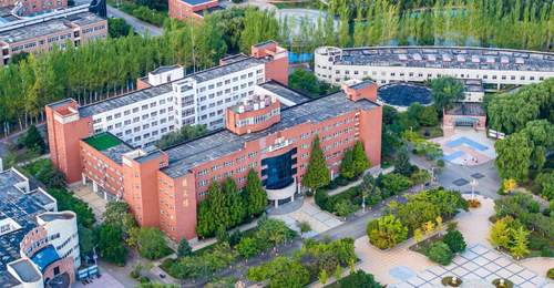 18个县筹设首所大学 县域学生在“家门口大学”体验多元学习生活