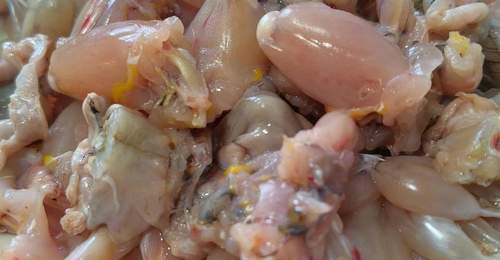 跟着吕文扬解锁蜜豆咸肉咸甜平衡小炒 逛市集选嫩豆尝手工家常鲜