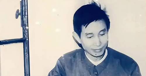 107岁的他曾走过人生弯路，如今以亲身经历点亮迷途者前行的灯