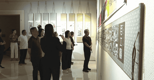 山西广灵举办民间文艺版权保护剪纸展