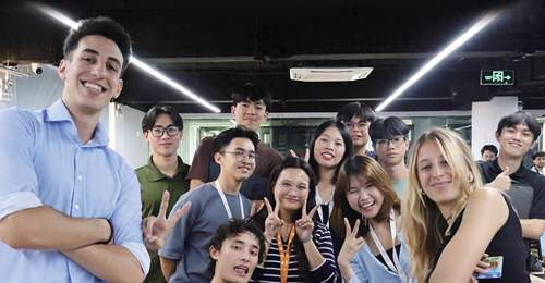 38万留学生涌入中国,美国学生却从1.1万跌破千人线