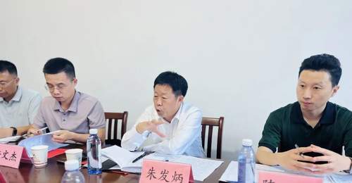 朱发炳一行赴庐山西海风景区调研指导