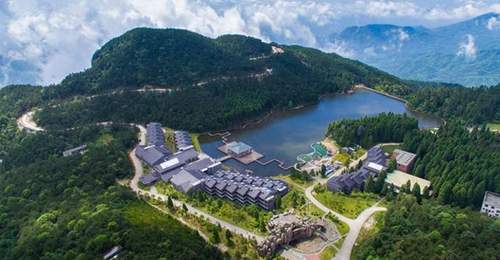 “贷”动名山焕新颜,明月山上好戏连台