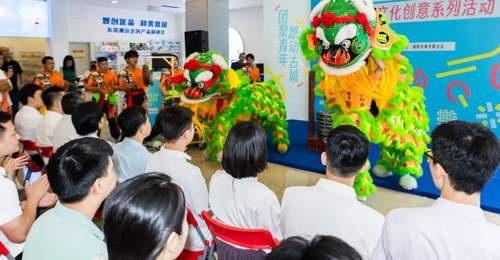 团聚青年,音乐互动演出点亮揭阳古城夜经济