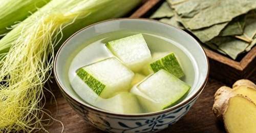 祛湿先辨体质,四道家常汤方让你脾胃清爽过夏天