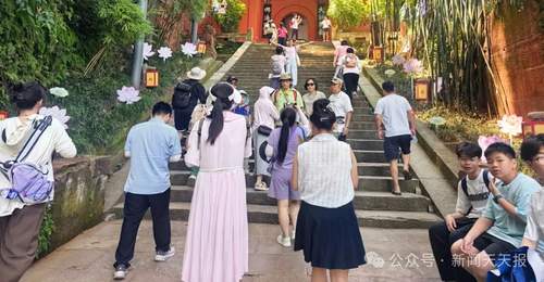 乐山景区降温大动作：近5000斤免费冰+200余台设备 游客直呼游玩体验拉满