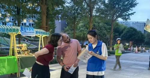 宁波人才公寓这场夏日分享会 中外居民在互动玩乐中解锁垃圾分类新玩法