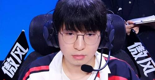 WBG五换辅助仍陷连败泥潭 观众热议这场赛事的参与感与队伍困境