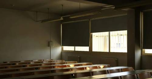 港大2.7万学生追踪研究上线 多元参与式体验下AI对尖子生有何影响