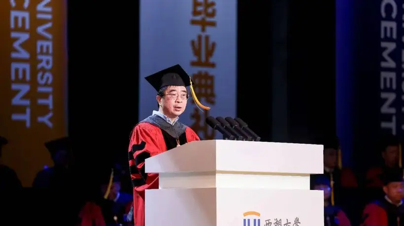 潘建伟院士:首先要做健康快乐的人