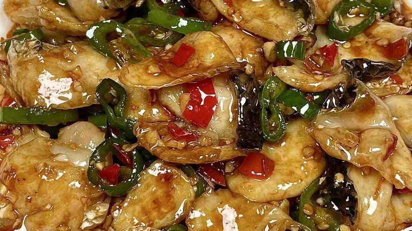 蒜香鱼片成饭扫光王牌 分两次放蒜控火候 全家围等这盘暖心硬菜