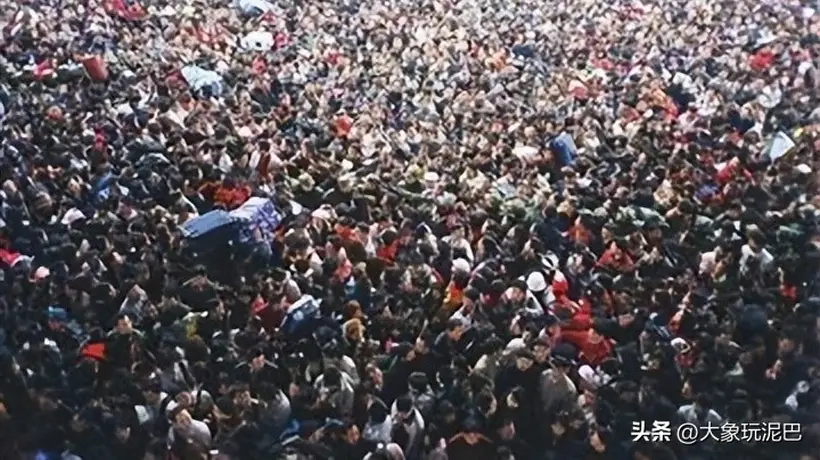 全球多国陷入人口拐点困局:63国人口已达峰值 日本生育率破1、韩国现微妙松动引关注