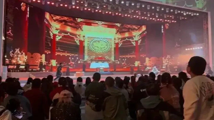 欧式城堡+全息演艺 门票周周送!世界欢乐城入驻哈报“惠游冰城”