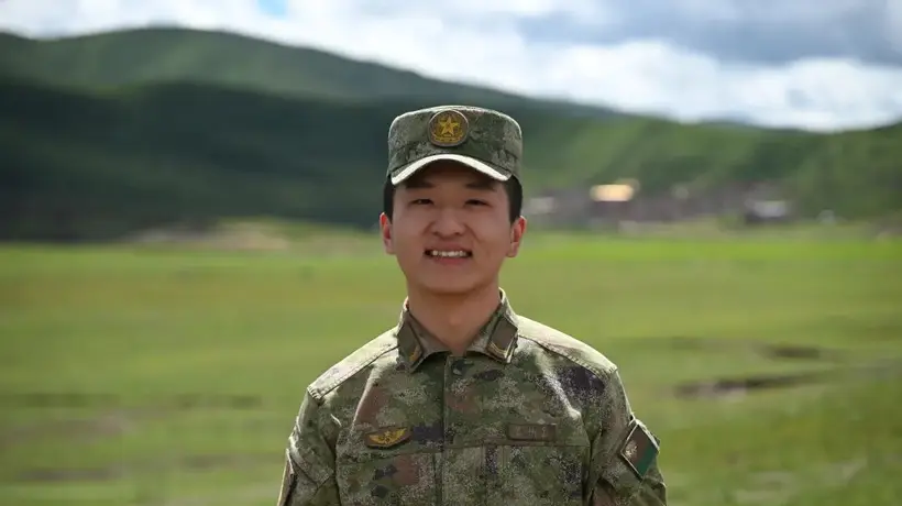 湖南小伙黄以宁,军考703.1分,位列西部战区陆军第一名!