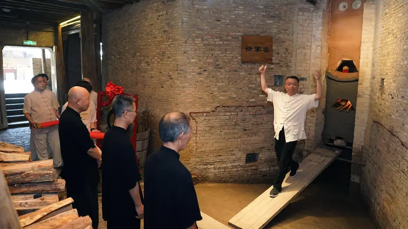 世遗新地标上线暑期研学热 广式游客赴景德镇制陶乐享、驾舟观鸟嗨玩