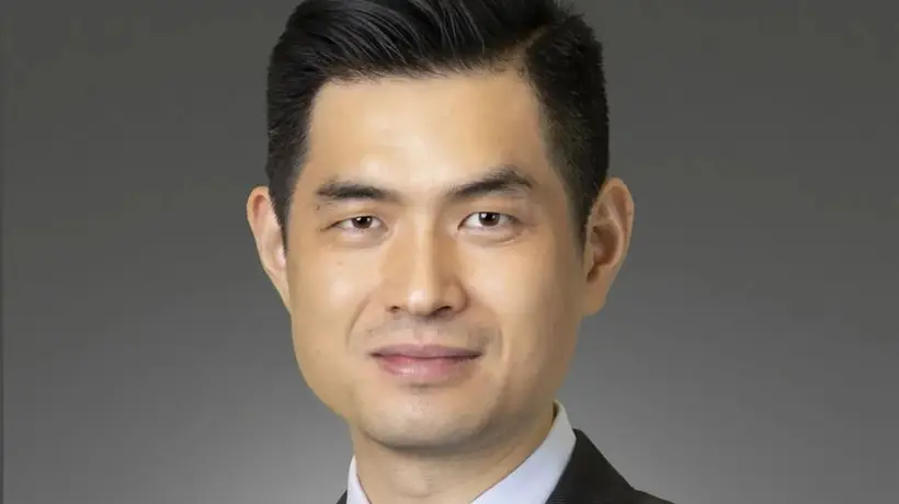 大摩邢自强谈市场:美联储加息难撼AI核心价值,拥挤交易格局成最大隐忧