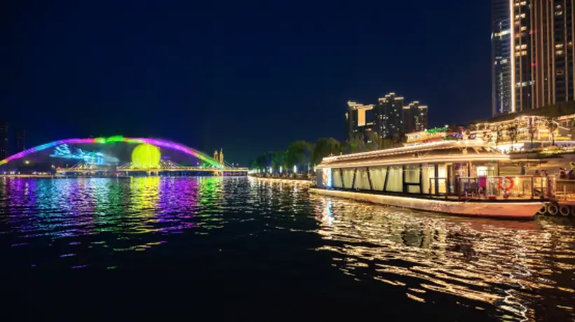明天起就来通州坐游船,吃吃喝喝还能看水上演出