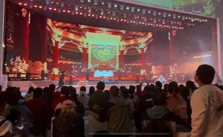 欧式城堡+全息演艺 门票周周送！世界欢乐城入驻哈报“惠游冰城”