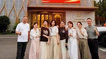 北市楼成大众点评六合区淮扬菜口味榜第一名，丽籽闺蜜圈邹丽携南京女性创业者打卡