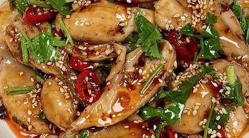 参与感拉满的夏日美食体验:酸辣爆汁手撕鸡腿,佐饭下酒都上头
