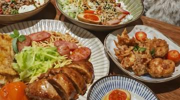 围炉涮锅暖融融 多元口味间解锁冬日欢聚的松弛感