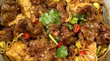 一口锅搞定三重鲜香体验 家常豆芽豆腐牛肉煲邀你解锁下饭美味