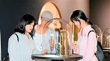 深圳珠宝艺术展亮相中国工艺美术馆