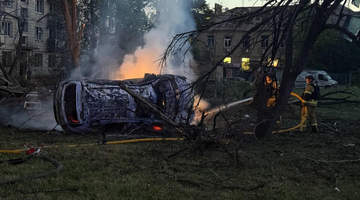 乌称基辅遭袭已致20人死亡