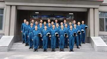 参与蓝天军旅!吉林航空实验班22名少年搭乘鲲鹏启航 出飞率居全国首位