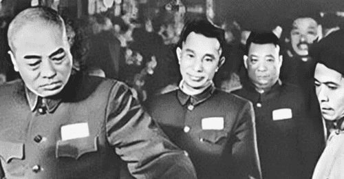 粟裕战功赫赫,晚年为何惨遭批斗?杨尚昆说出其中真相:他得罪了人