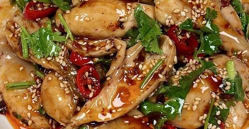 参与感拉满的夏日美食体验：酸辣爆汁手撕鸡腿，佐饭下酒都上头