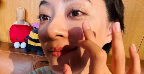 孙俪分享女儿为自己化妆的日常 趣味互动引网友热评