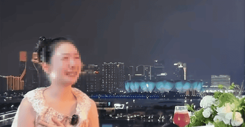 热搜第一!霍尊当年“翻车”事件再起风波,真相又反转了?